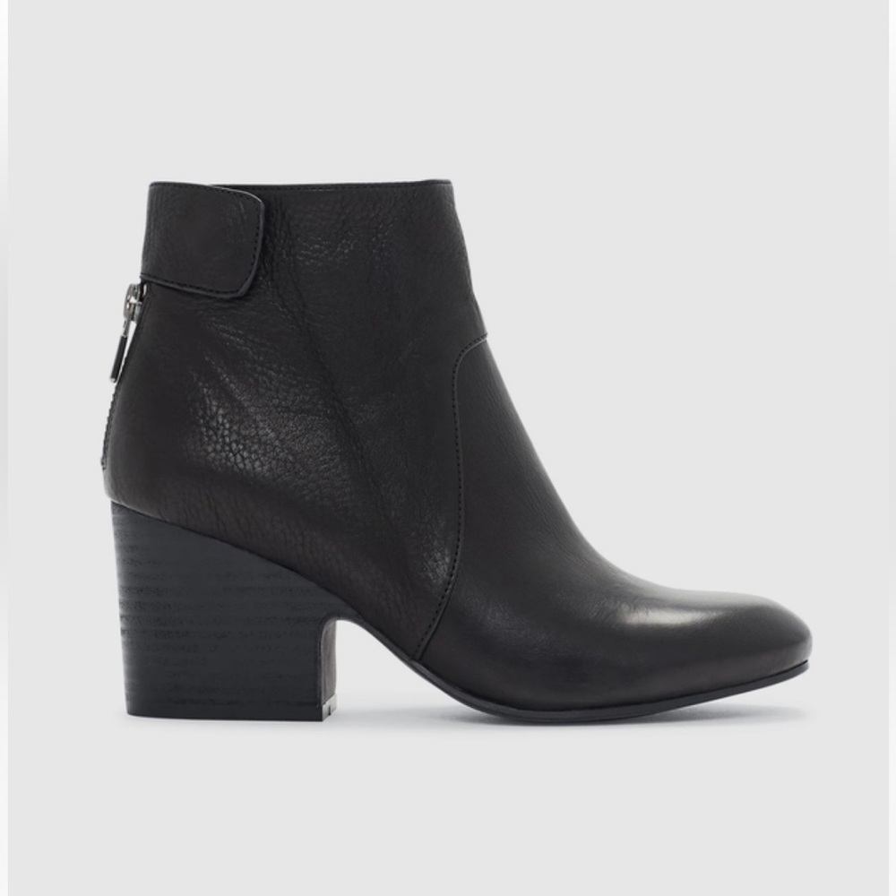 Eileen Fisher Harris Tumbled Leather stack heel ankle 7.5